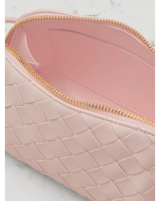 Bottega Veneta Pink Concert Pouch Schultertasche Aus Intrecciato-Leder