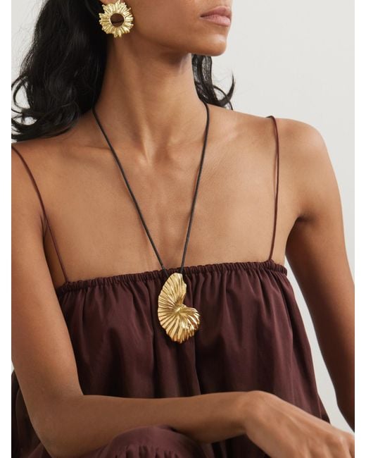 YSSO Metallic The Birth Of Venus-Plated And Cord Necklace