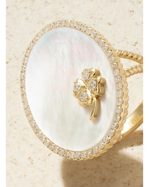 Yvonne Léon Natural Médaillon Trèfle 9-Karat, Mother-Of-Pearl And Diamond Ring