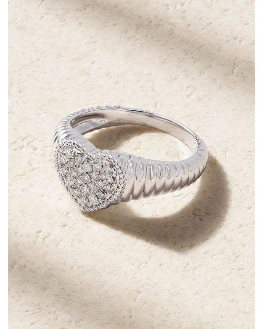 Yvonne Léon Natural Baby Chevalière Coeur Berlingot 9-Karat Diamond Signet Ring