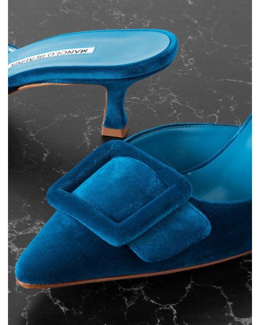 Manolo Blahnik Blue Maysale 50 Mules Aus Samt Mit Schnalle