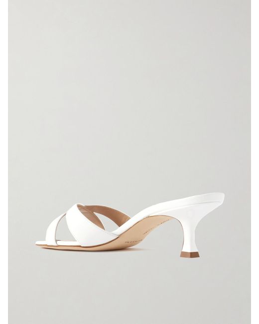 Manolo Blahnik Natural Callamu 50 Mules Aus Lackleder