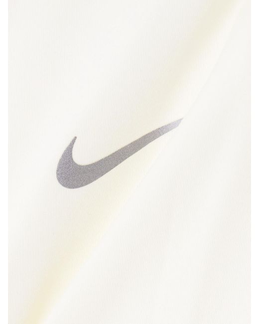Nike White Swift T-Shirt Aus Dri-Fit-Material Mit Mesh-Einsatz