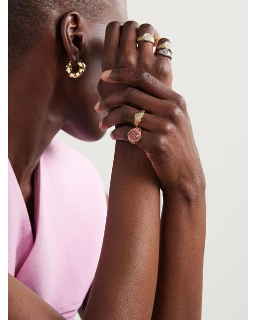 Yvonne Léon Natural Baby Chevalière Coeur 9-Karat Diamond Signet Ring