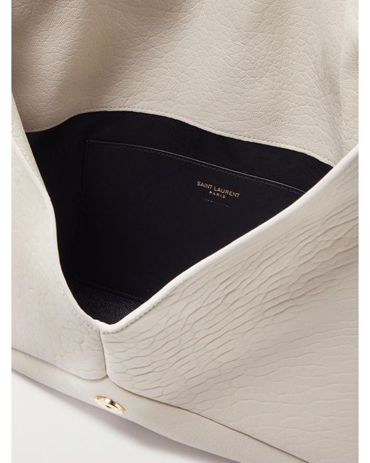 Saint Laurent Natural Cassandre Große Clutch Aus Strukturiertem Leder