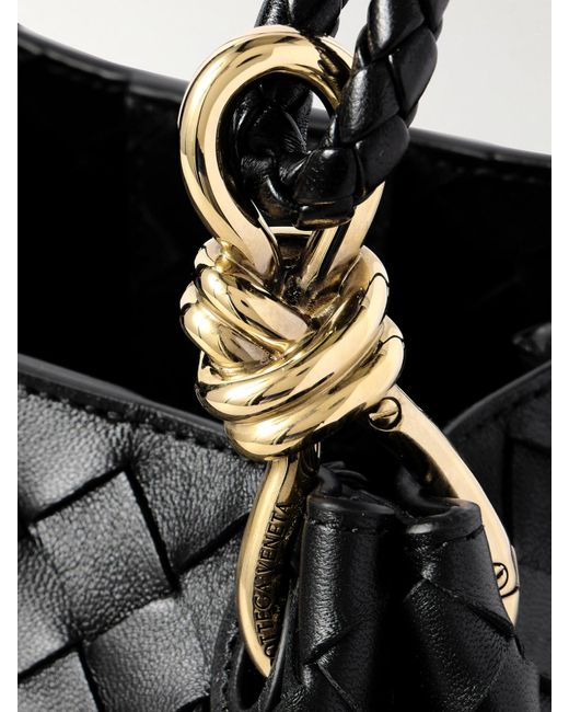 Bottega Veneta Black Parachute Kleine Schultertasche Aus Intrecciato-Leder