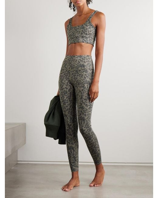 Brassière De Sport En Tissu Freesoft À Imprimé Guépard Cori Varley en coloris Gray