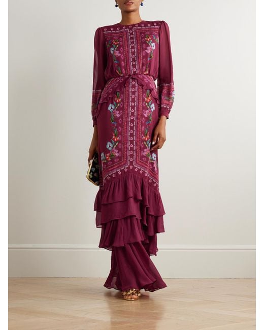 Robe Du Soir En Crêpe De Chine De Soie À Imprimé Fleuri Et À Volants Isa Long-C Saloni en coloris Purple