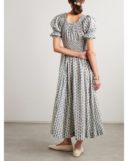 Robe Midi En Voile De Coton Biologique Mélangé À Imprimé Fleuri Et À Smocks Ischia Doen en coloris Gray