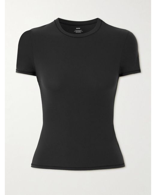 https://cdna.lystit.com/520/650/n/photos/net-a-porter/a594d234/skims-Black-Fits-Everybody-T-shirt.jpeg