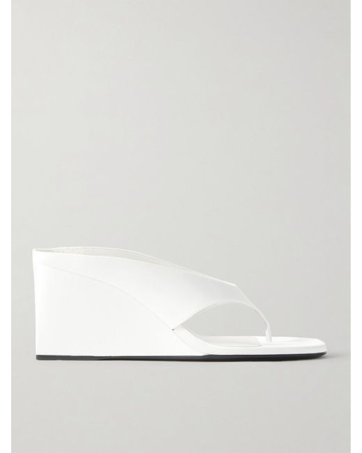 Alaïa White Mules Aus Satin Mit Keilabsatz