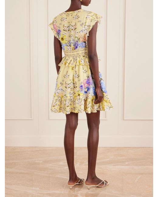 Mini-Robe En Voile De Lin À Imprimé Fleuri, Ornements Et Appliqués Camilla en coloris Yellow