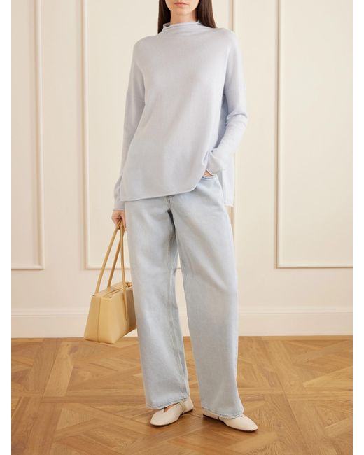 Allude White Cashmere Turtleneck Sweater