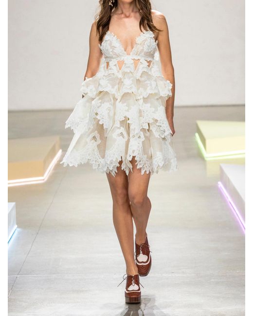 Mini-Robe En Lin Et Soie Mélangés À Finitions En Dentelle Et À Volants Crush Zimmermann en coloris Natural