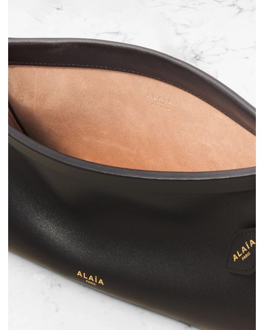 Alaïa Black Click E/W Kleine Schultertasche Aus Leder
