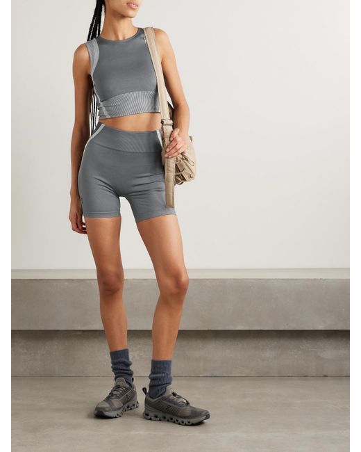 On Shoes Gray Studio Shorts Aus Geripptem Recyceltem Stretch-Material
