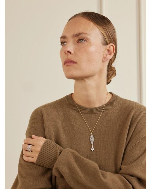 Mizuki Natural Feather 18-Karat Diamond Ring