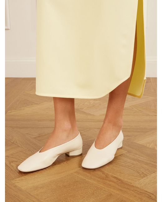 Aeyde Natural Delia Leather Pumps