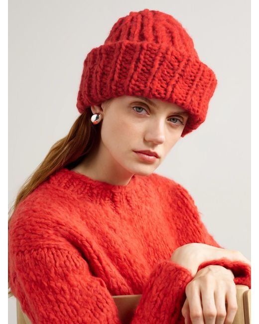 Suzie Kondi Red Lumi Ribbed Cashmere Beanie