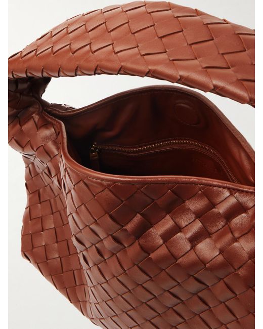 Sac À Main En Cuir Intrecciato Hop Medium Bottega Veneta en coloris Brown