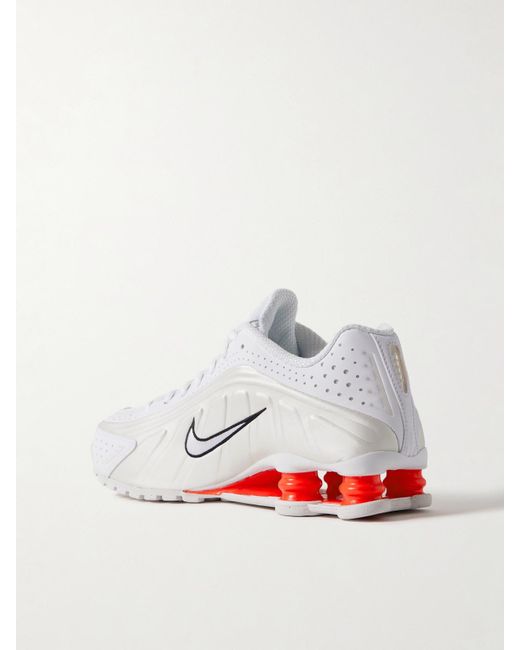 Baskets En Tissu Technique À Finitions En Caoutchouc Shox R4 Nike en coloris Gray