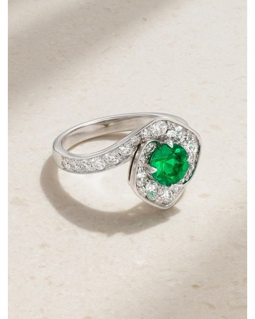 David Morris Natural Frozen Kiss 18-Karat, Diamond And Emerald Ring