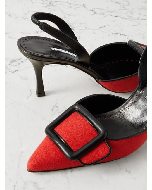 Escarpins À Brides Arrière En Velours À Finitions En Cuir Et À Boucles Maysli 70 Manolo Blahnik en coloris Red