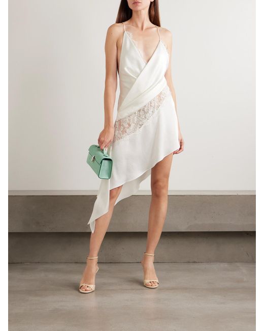 Robe Effet Portefeuille En Crêpe Satiné À Finitions En Dentelle Et À Drapé Alex Perry en coloris White