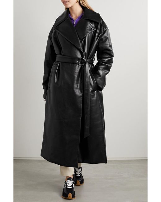 Nanushka Black Liano Wattierter Mantel Aus Recyceltem Kunstleder Mit Gürtel