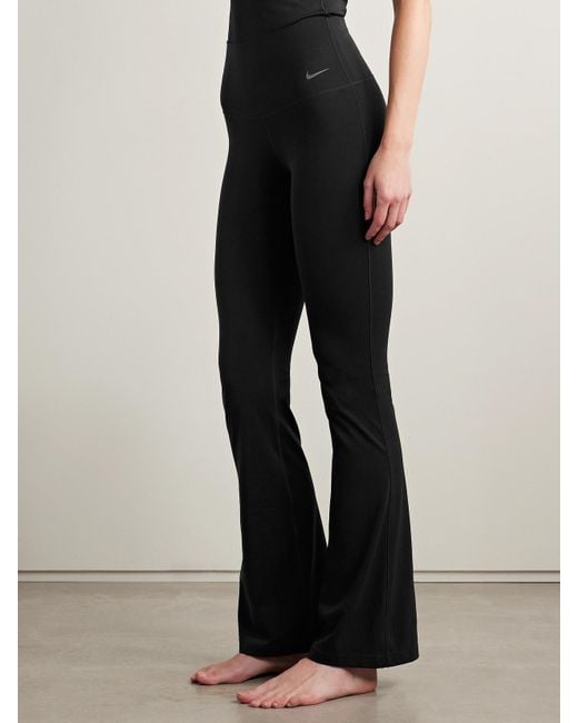 Nike Black Zenvy Leggings Mit Ausgestelltem Bein Aus Infinasoft-Material