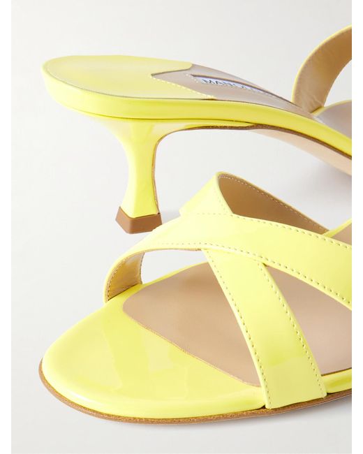 Manolo Blahnik Yellow Callamu 50 Mules Aus Lackleder