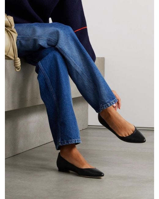 Manolo Blahnik Black Bb 10 Leather Point-Toe Flats