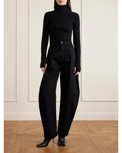 Alaïa Black 90 Leather Ankle Boots