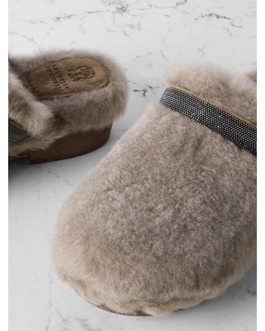 Brunello Cucinelli Brown Clogs Aus Shearling Mit Zierperlen