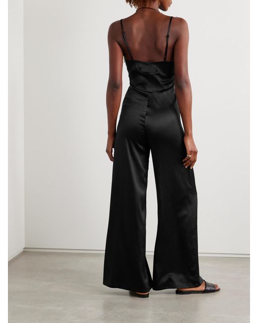 Rivet Utility Black Foxy Rückenfreier Jumpsuit Aus Satin Aus Einer Seidenmischung