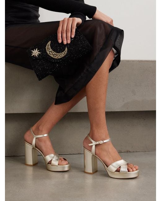 Stuart Weitzman Natural Dayna Plateausandalen Aus Metallic-Leder