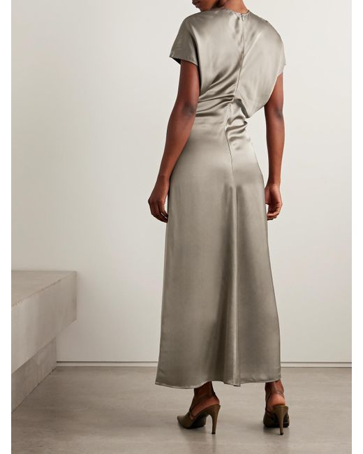 Robe Longue En Satin À Fronces Totême en coloris Natural