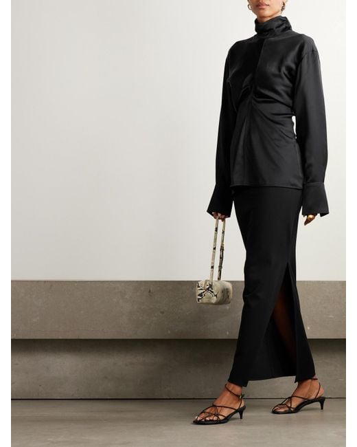 Blouse À Col Montant En Crêpe Satiné À Fronces Slouch Totême  en coloris Black