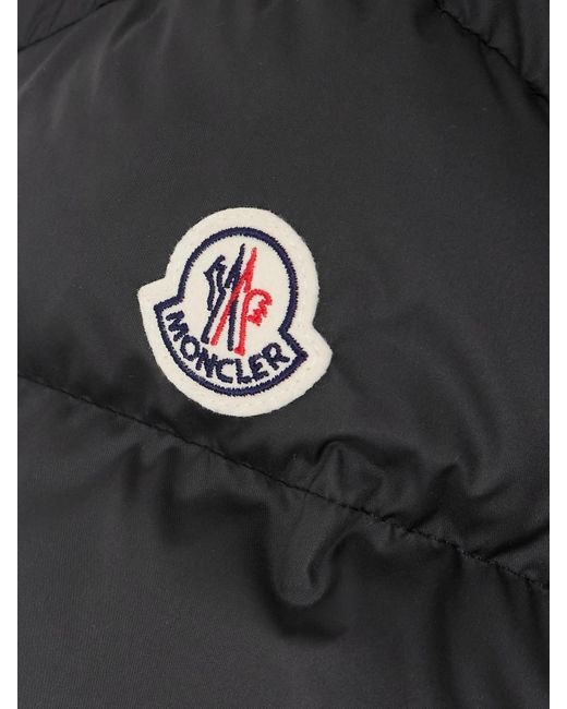 Moncler Black Brosse Daunenjacke Aus Gestepptem Shell Mit Applikation, Kapuze Und Gürtel