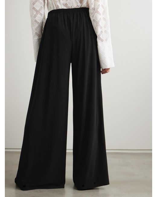 Norma Kamali Black Hose Mit Weitem Bein Aus Stretch-Jersey Mit Falten