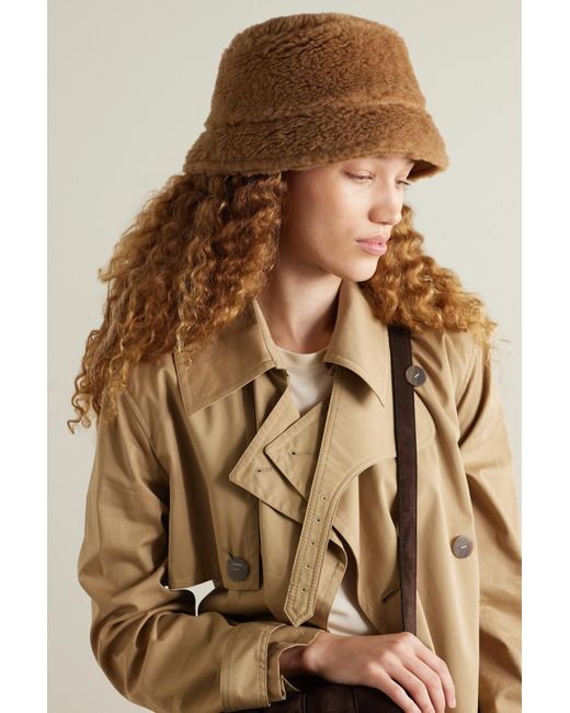 Max Mara Fiducia Reversible Camel Hair Bucket Hat in Natural | Lyst