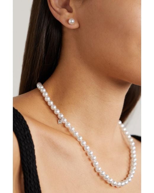 Mikimoto White Set Aus Perlenkette Und -Ohrsteckern Mit Details Aus 18 Karat Weißgold
