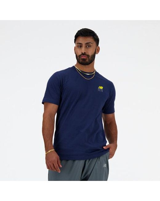 Homme Sport Essentials Bookshelf T-Shirt En, Cotton, Taille New Balance pour homme en coloris Blue