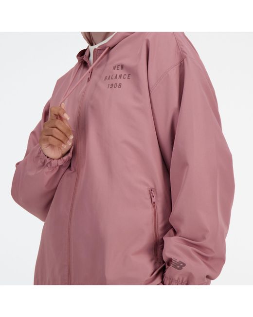 New Balance Iconic Collegiate Woven Jacket In Pink Polywoven