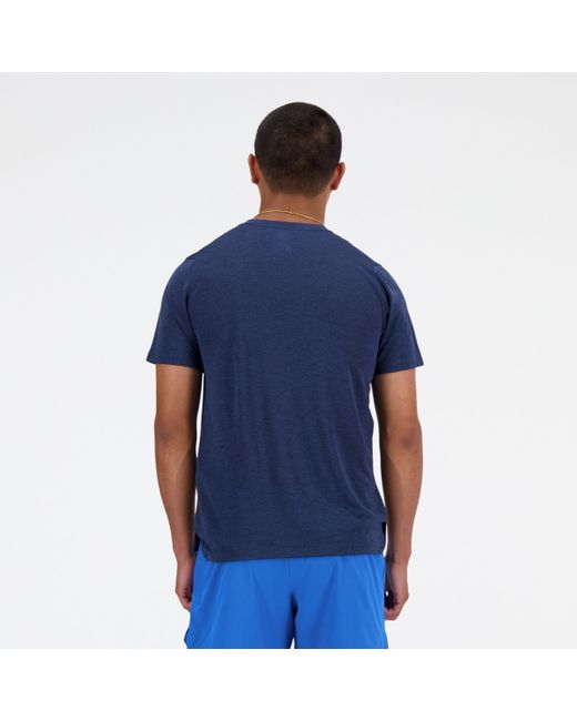 New Balance Athletics t-shirt in blau in Blue für Herren