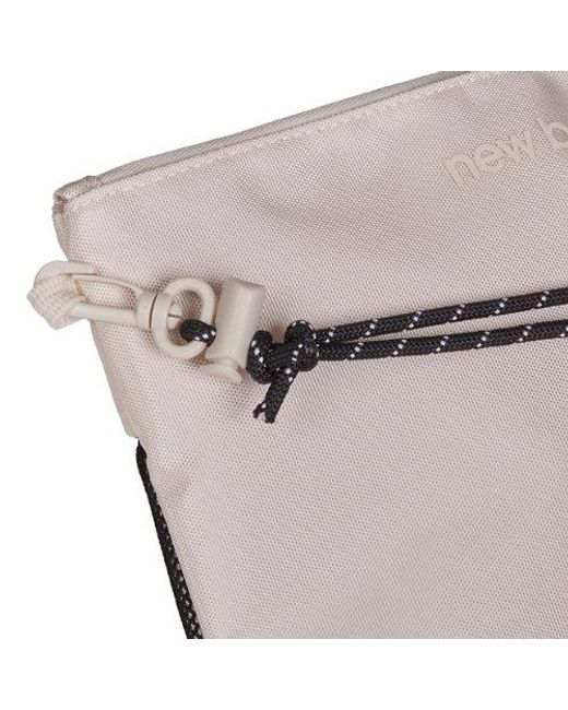 Athletics Small Crossbody di New Balance in Gray