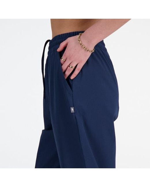 New Balance Athletics Stretch Woven Jogger in het Blue