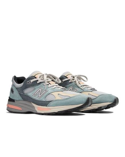 Made di New Balance in Gray
