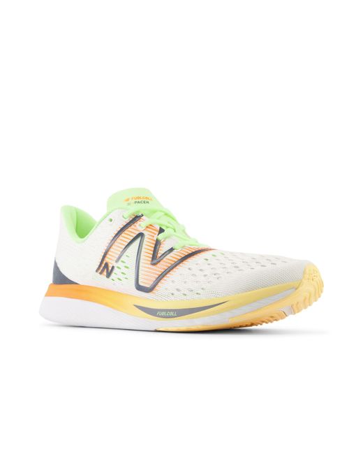 Fuelcell supercomp pacer di New Balance in Multicolor