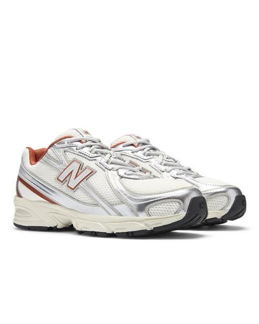 New Balance White 740